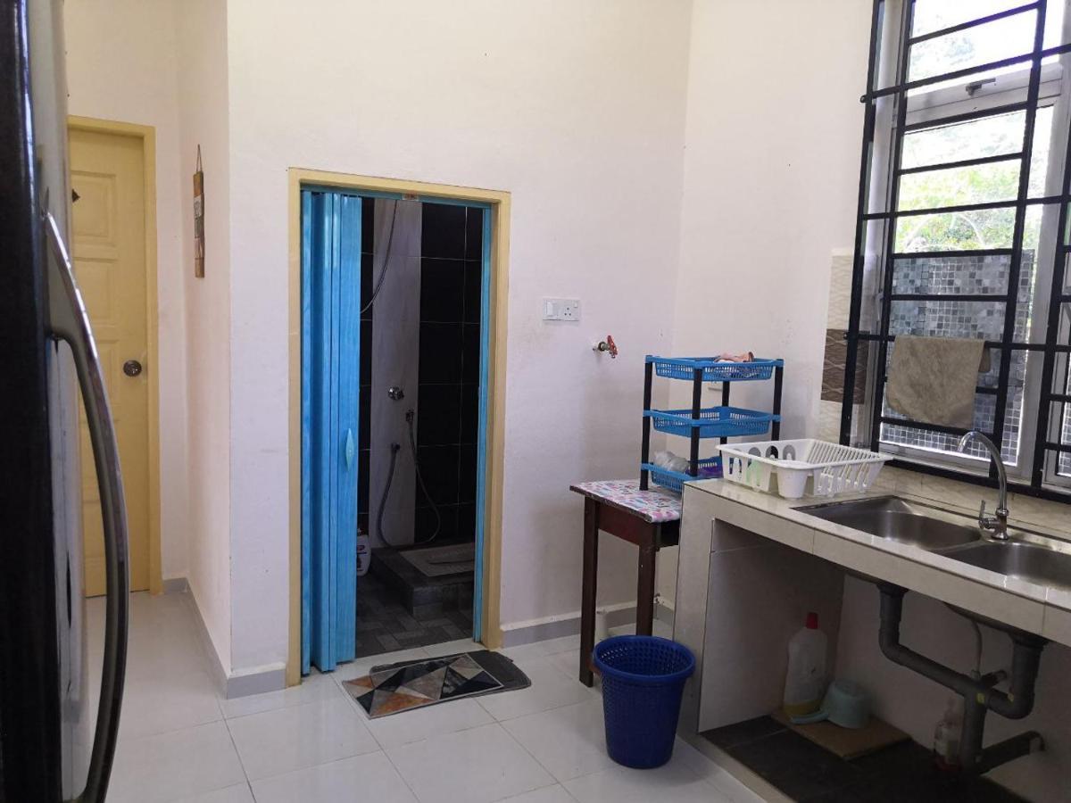 Ummi'S Homestay Besut Kampung Kuala Besut Екстериор снимка